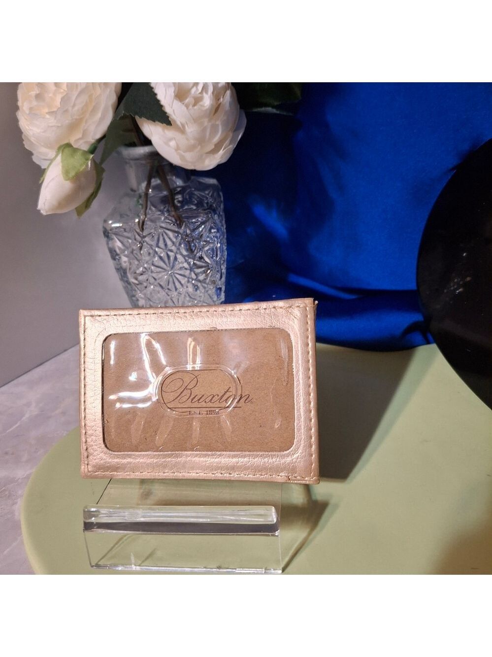Buxton Metallic Card Display